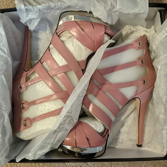 Velvet Angels Infinity - Picture 4 of 5